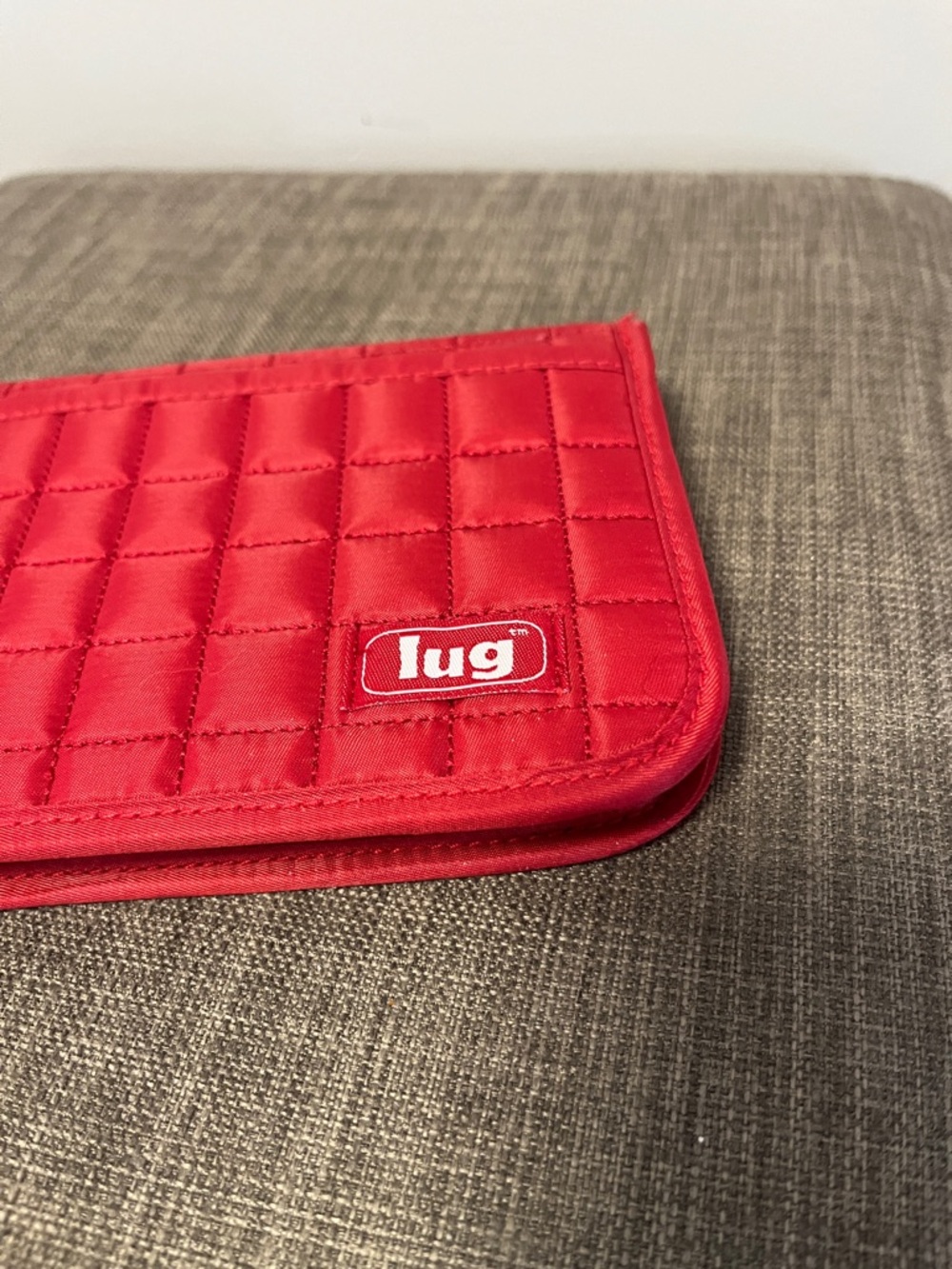 lug Red Quilted Wristlet Organizer - Picture 3 of 9